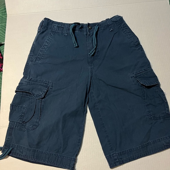 Boy’s White Cargo Shorts - Picture 6 of 7